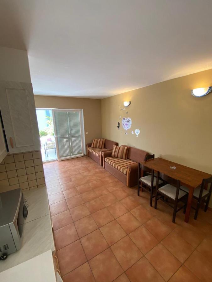 Apartment Dilba Novalja Exterior foto